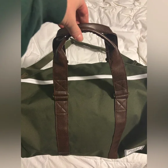 Herschel Supply Company Novel duffle bag Olive and Brown - Picture 2 of 7
